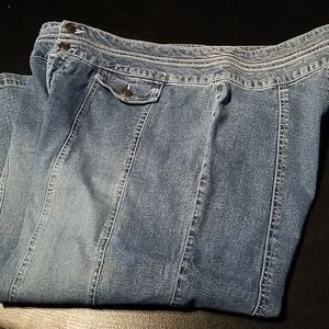 River Blue Jean Capris